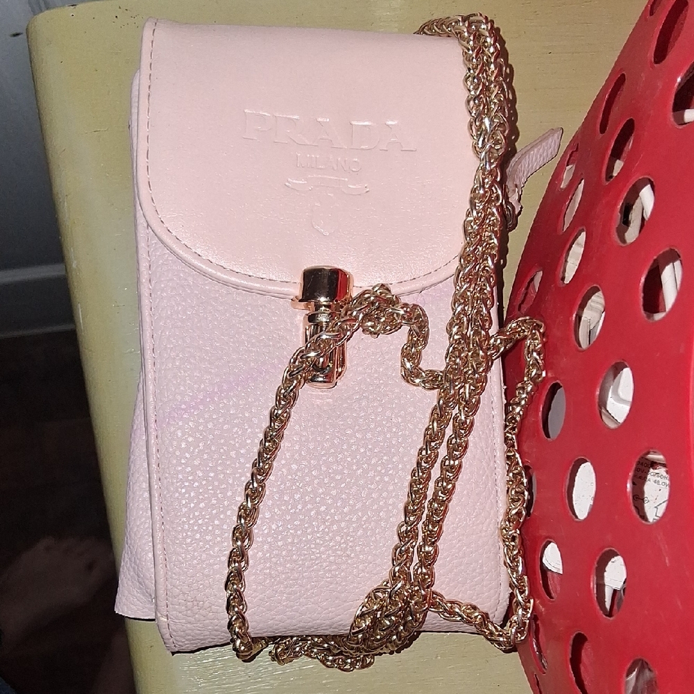 Prada Pink Crossbody Bag with Elegant Chain Strap - Picture 1 of 1